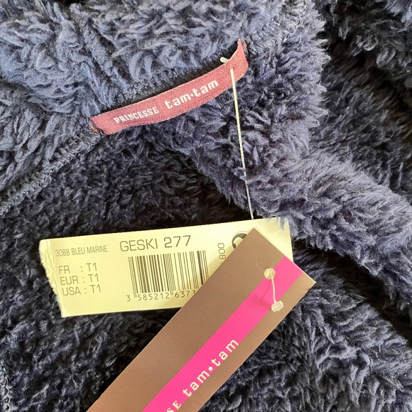 NWT! PRINCESS TAM-TAM Navy Sherpa Fleece Short Robe with Hood and Pockets - Picture 4 of 6